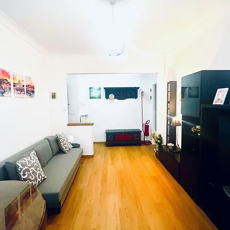 Sunny Montagnola Apartment Rom